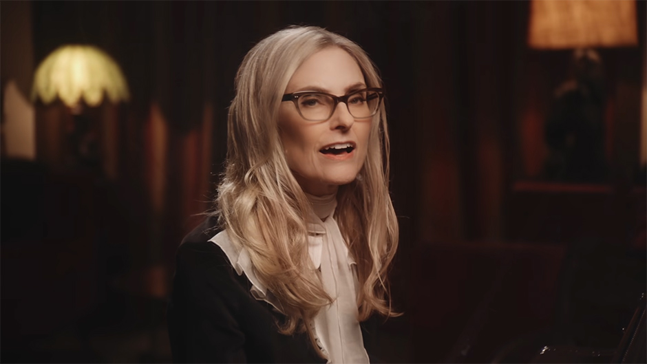 A new album from Aimee Mann – Queens of the Summer Hotel